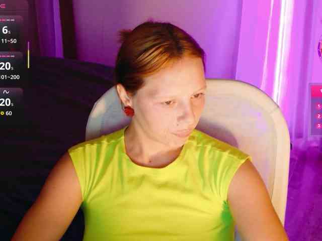 ViktoriaSillk webcam