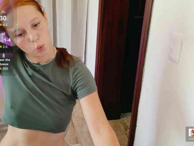 ViktoriaSillk webcam