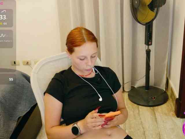 ViktoriaSillk webcam