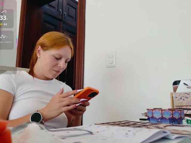 ViktoriaSillk webcam