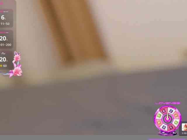 ViktoriaSillk webcam