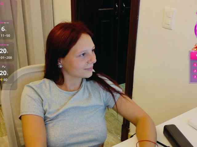 ViktoriaSillk webcam