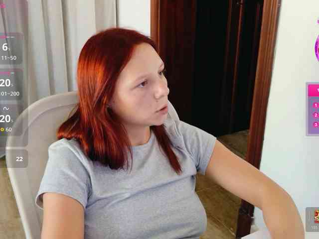 ViktoriaSillk webcam