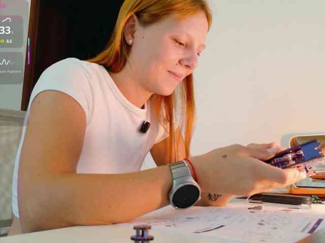 ViktoriaSillk webcam