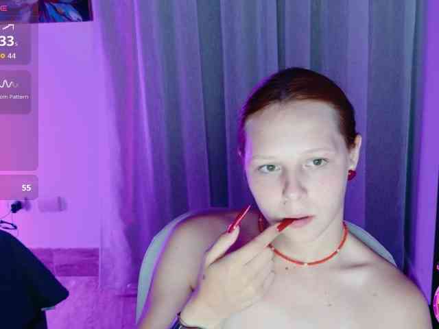 ViktoriaSillk webcam