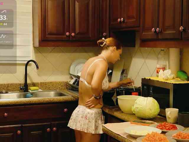 ViktoriaSillk webcam