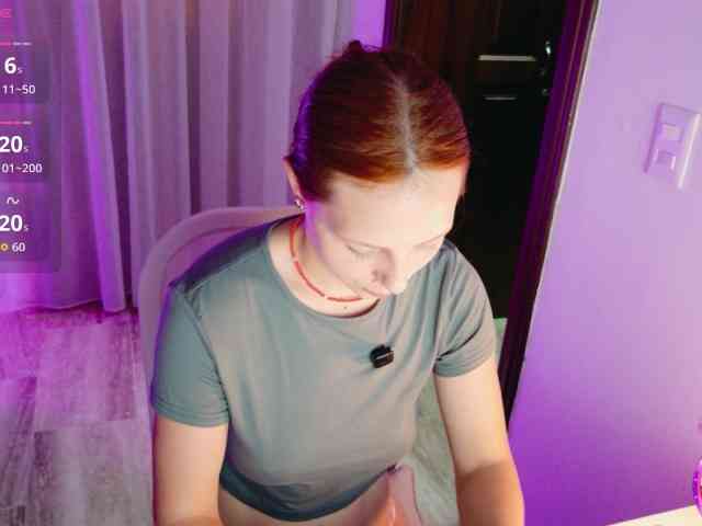 ViktoriaSillk webcam