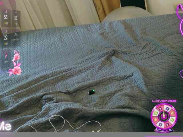 ViktoriaSillk webcam