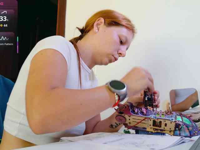 ViktoriaSillk webcam