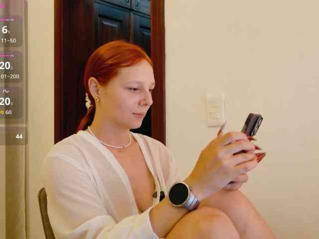 ViktoriaSillk webcam