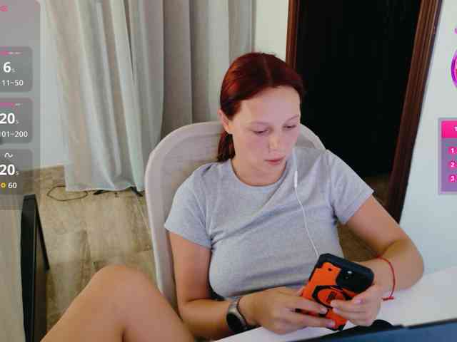 ViktoriaSillk webcam