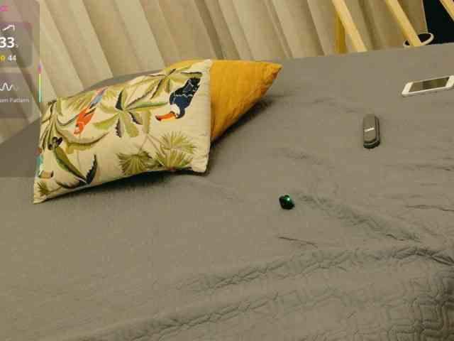 ViktoriaSillk webcam