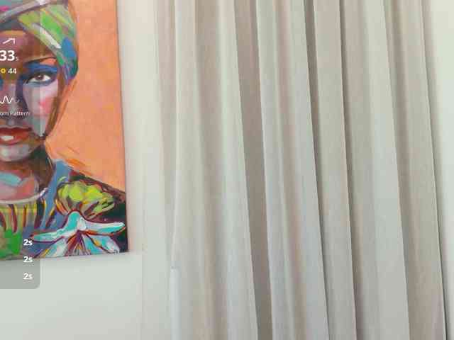 ViktoriaSillk webcam