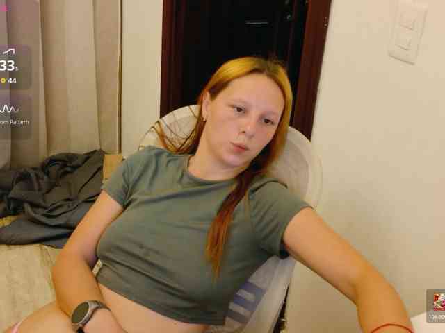 ViktoriaSillk webcam