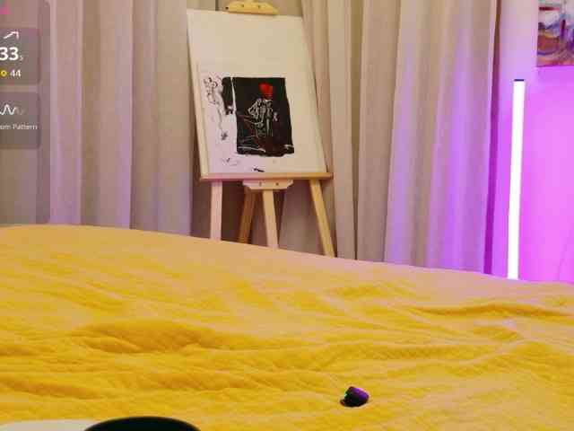 ViktoriaSillk webcam