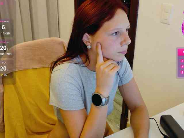 ViktoriaSillk webcam