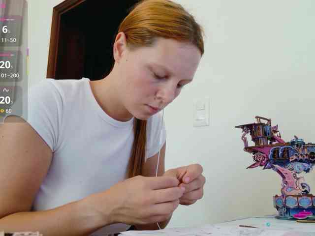 ViktoriaSillk webcam