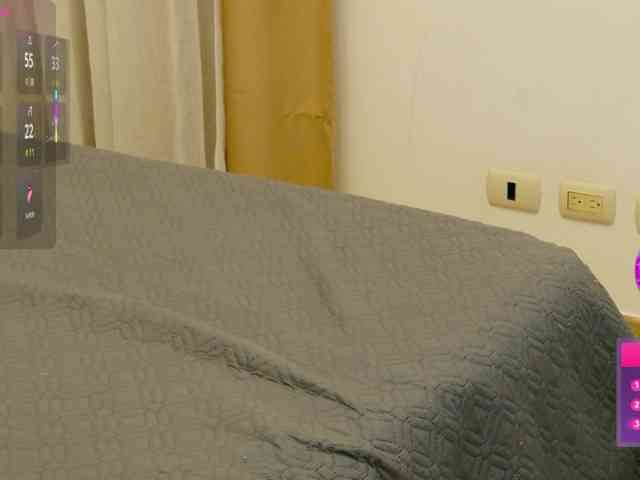 ViktoriaSillk webcam