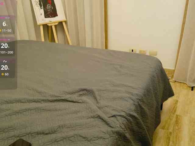 ViktoriaSillk webcam