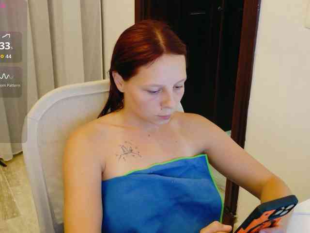 ViktoriaSillk webcam