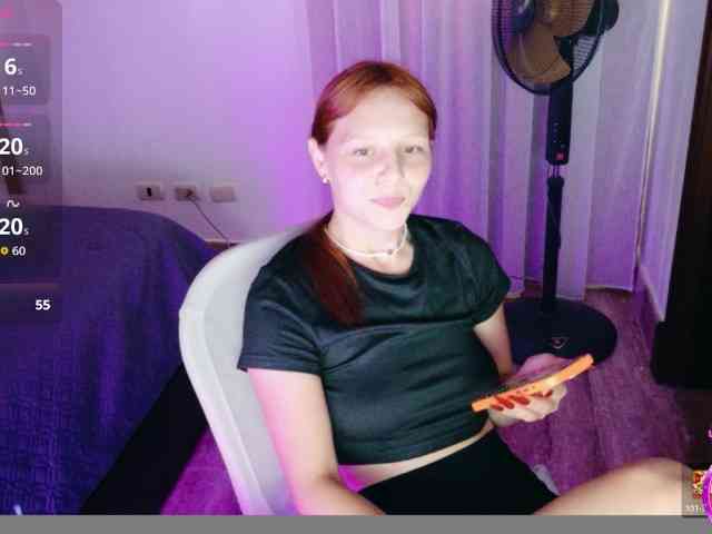 ViktoriaSillk webcam