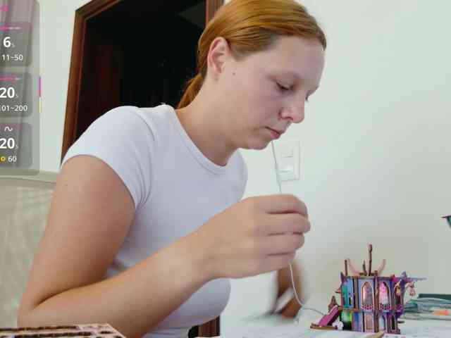ViktoriaSillk webcam
