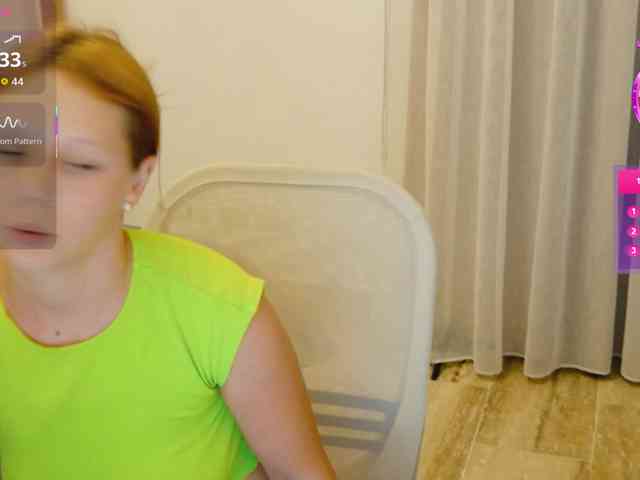 ViktoriaSillk webcam