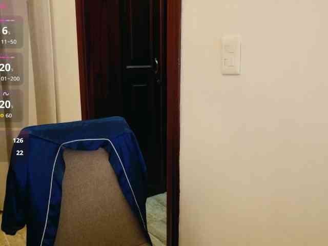 ViktoriaSillk webcam