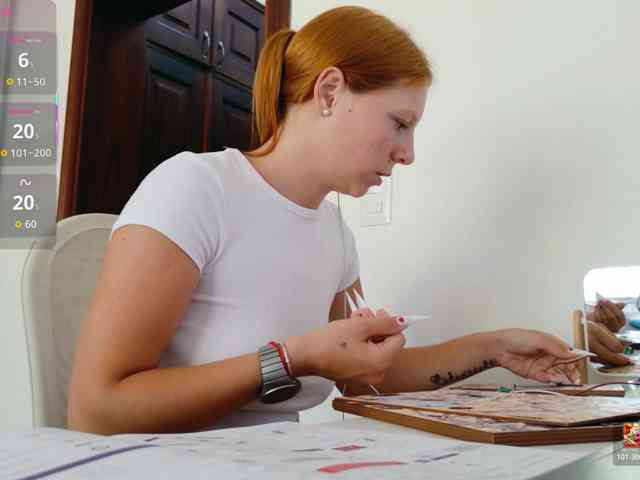 ViktoriaSillk webcam
