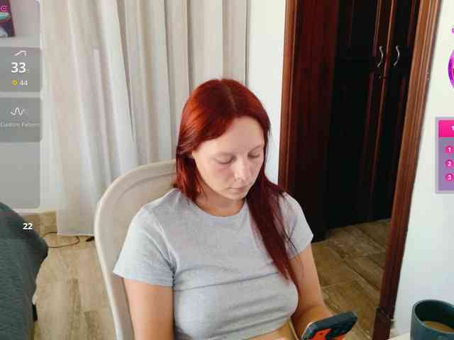 ViktoriaSillk webcam