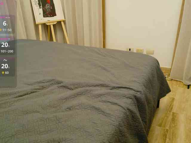 ViktoriaSillk webcam
