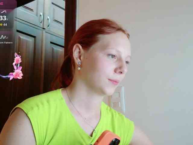 ViktoriaSillk webcam