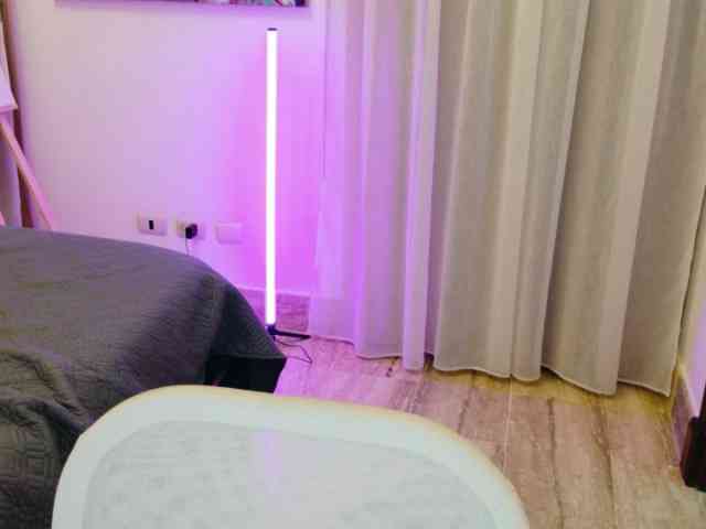 ViktoriaSillk webcam