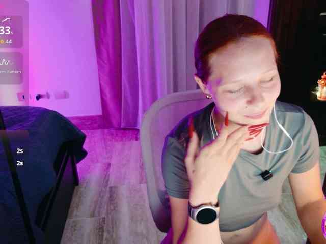 ViktoriaSillk webcam