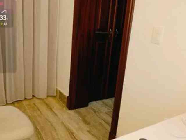 ViktoriaSillk webcam