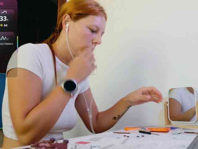 ViktoriaSillk webcam