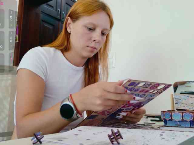 ViktoriaSillk webcam