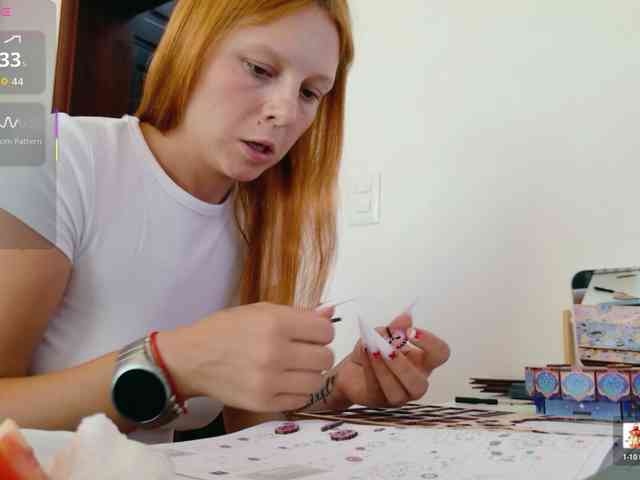 ViktoriaSillk webcam
