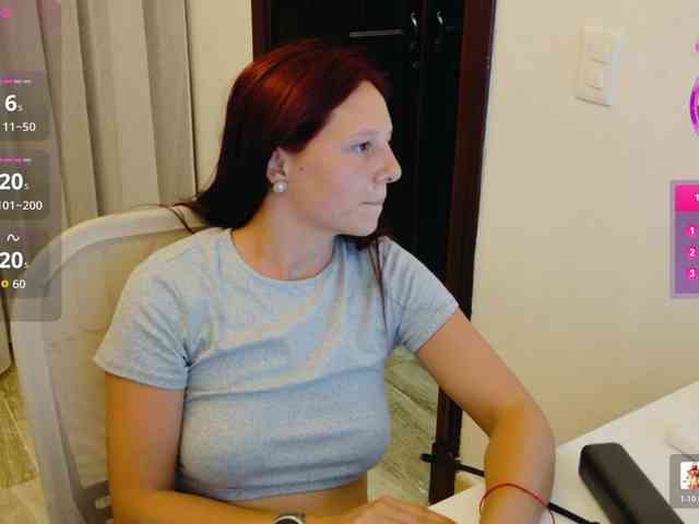 ViktoriaSillk webcam