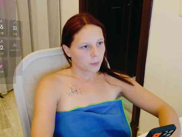 ViktoriaSillk webcam