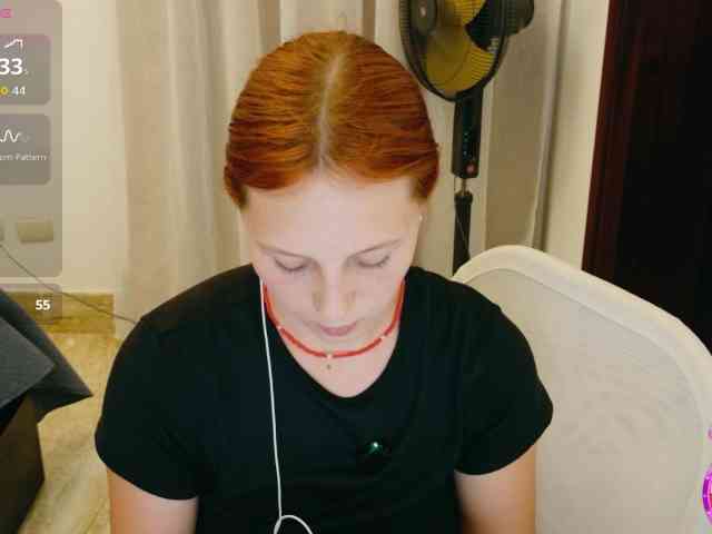 ViktoriaSillk webcam