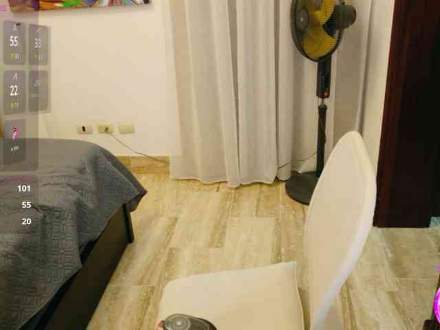 ViktoriaSillk webcam