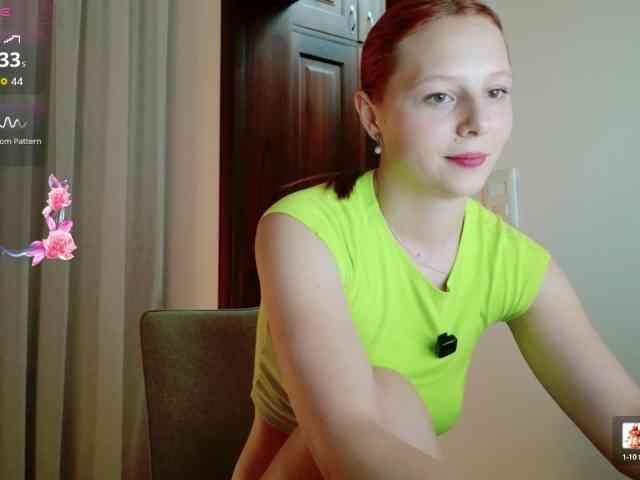 ViktoriaSillk webcam
