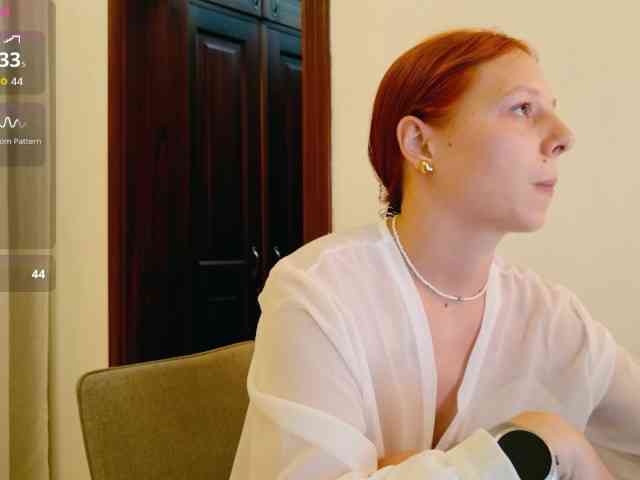 ViktoriaSillk webcam