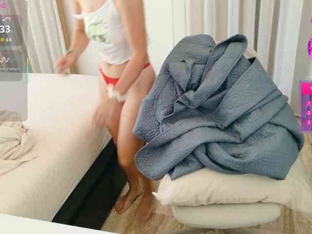 ViktoriaSillk webcam