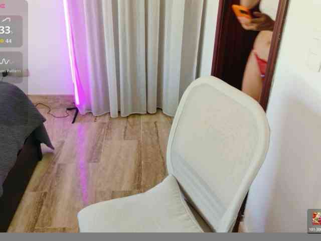 ViktoriaSillk webcam
