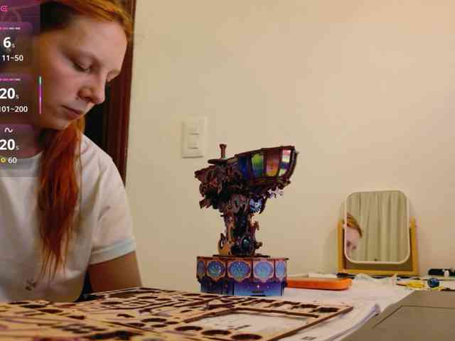 ViktoriaSillk webcam