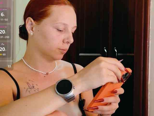 ViktoriaSillk webcam