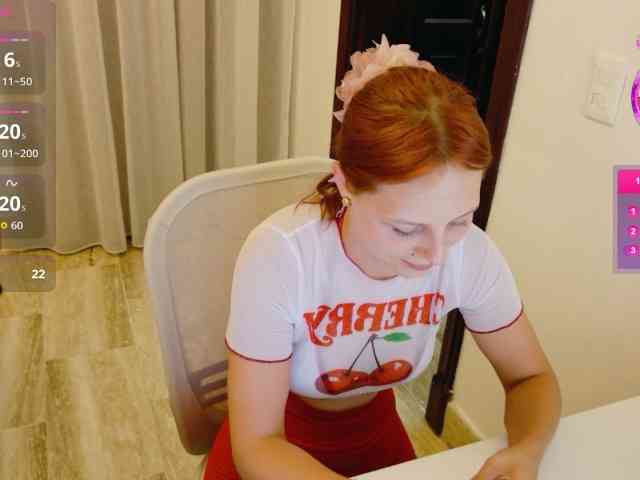 ViktoriaSillk webcam