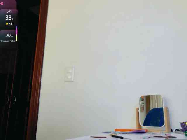 ViktoriaSillk webcam